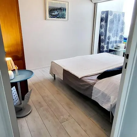 Le Plein Sud Entre Et Commerces Appartement Le Grau-du-Roi